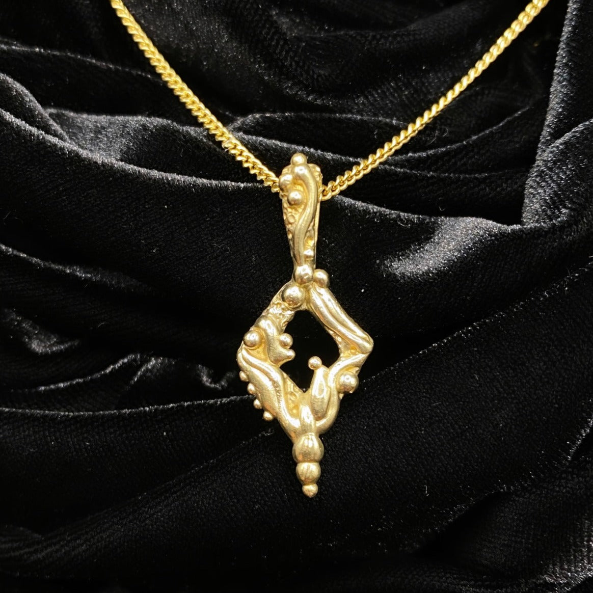 Flying Kites Pendant (9K Yellow Gold) MADE TO ORDER Madame Mak Jewellery