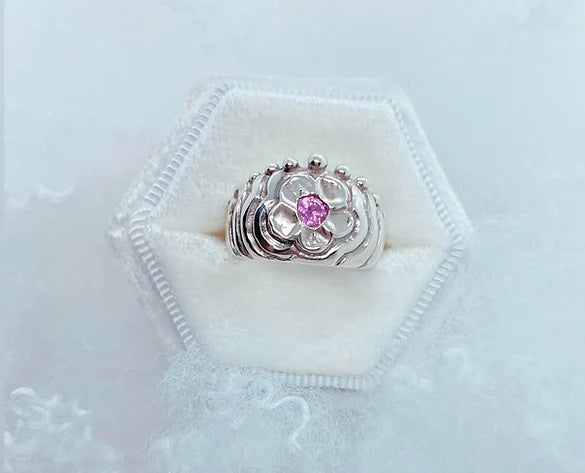 Queen Katerina Cherry Pie Size K (US 5.25) Madame Mak Jewellery